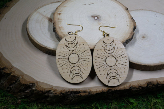 Wooden moon phase Earring